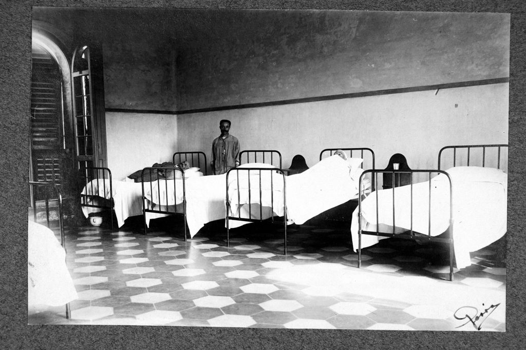 Men%20dormitory.jpg